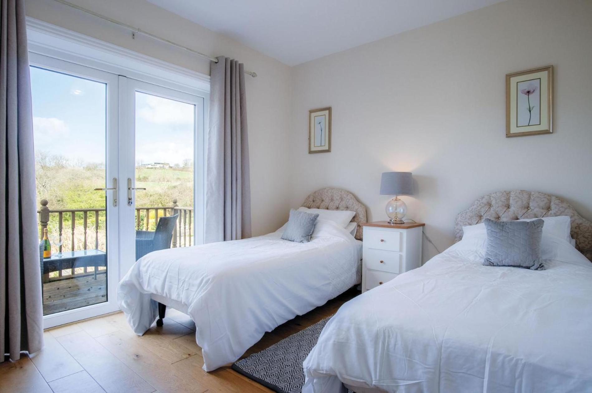 Sorrento - 3 Bed Holiday Home - Wisemans Bridge Stepaside  Экстерьер фото
